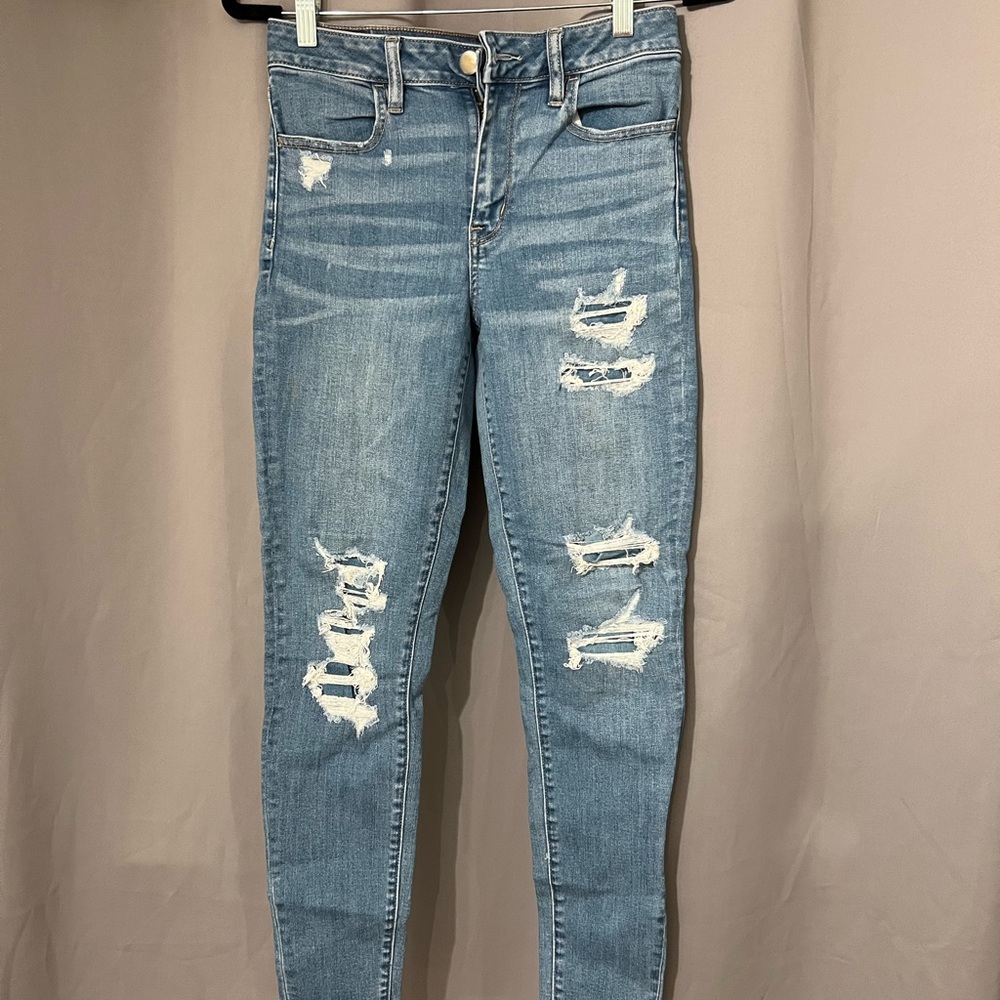 American Eagle Outfitters Light Blue Distressed Skinny Jeans